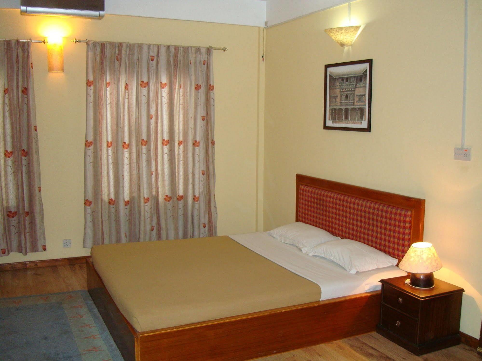 Royal Astoria Hotel 카트만두 외부 사진